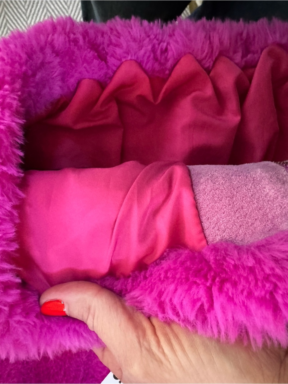 Love Token Hot Pink Faux-Fur Quilted Puffer Jacket - Picture 11 of 11